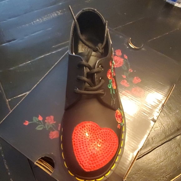 Dr. Martens shoes - Picture 4 of 6